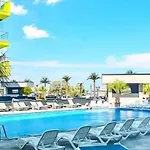 Azizi - Pool & Prima Linie La Plaja شقة Năvodari