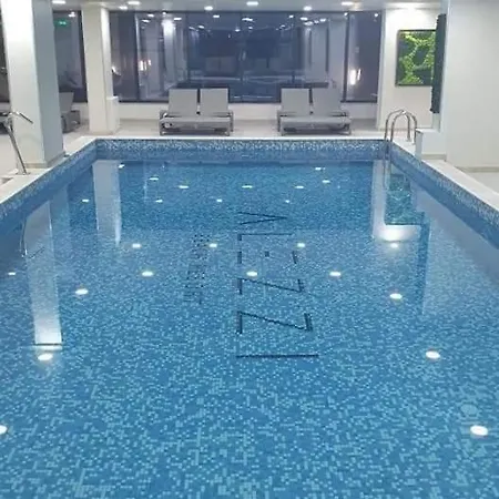Azizi - Pool & Prima Linie La Plaja Apartmán Năvodari