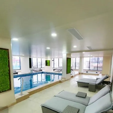 Apartmán Azizi - Pool & Prima Linie La Plaja