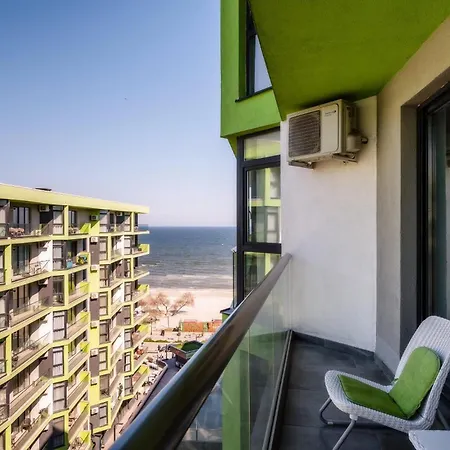 Apartmán Azizi - Pool & Prima Linie La Plaja