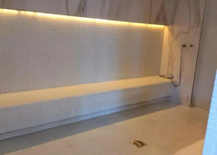 Apartment Azizi - Pool & Prima Linie La Plaja Navodari