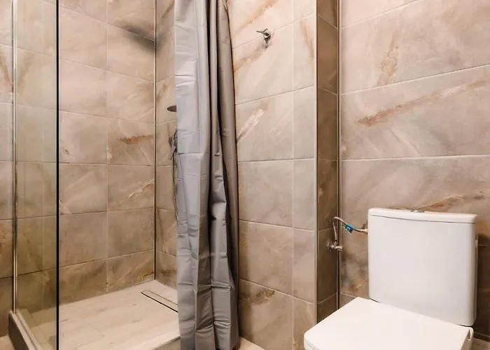 Azizi - Pool & Prima Linie La Plaja Apartment *