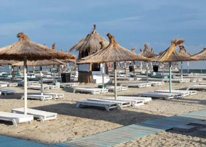 Apartment Azizi - Pool & Prima Linie La Plaja Navodari